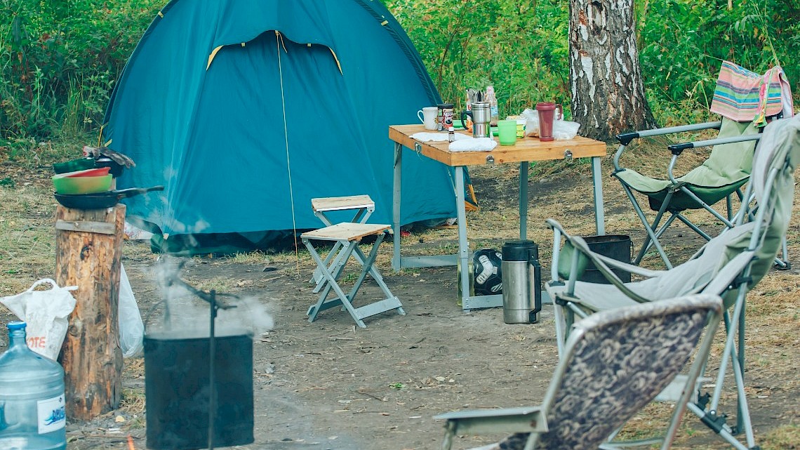 tv kijken op de camping